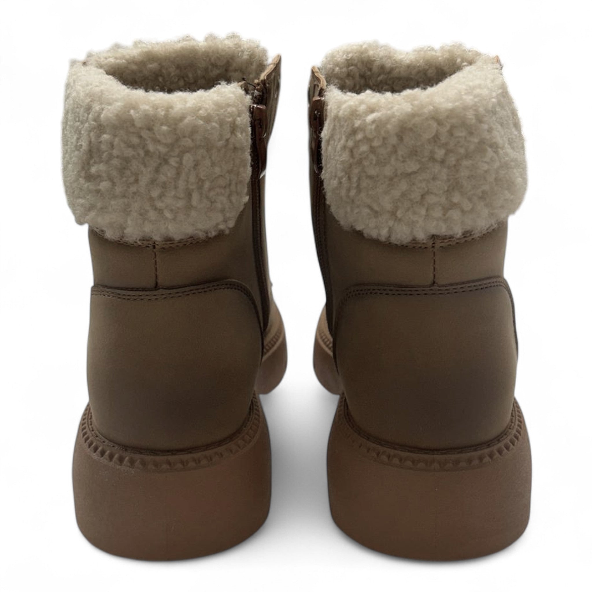Ladies camel fleece-lined ankle boots with side zip and warm faux fur collar – stylish winter boots for women.